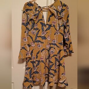 Medium Size 8 Floral Boohoo Dress GUC